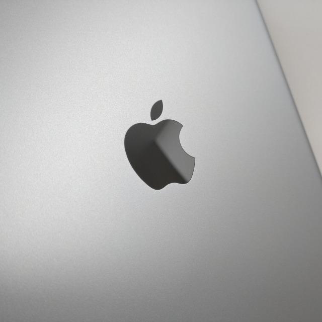 iPad 第6世代 Wi-Fi + Cellular 32GB docomo スペースグレイ 送料無料