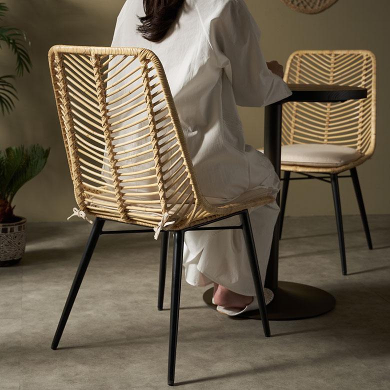 ラタン チェア 2脚 セット 籐 クッション 付き 座面高 40cm シェブロン