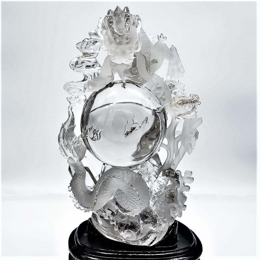 水晶 クリスタル 龍 ドラゴン 一刀彫 彫刻 置物 工芸品 鑑別書付き