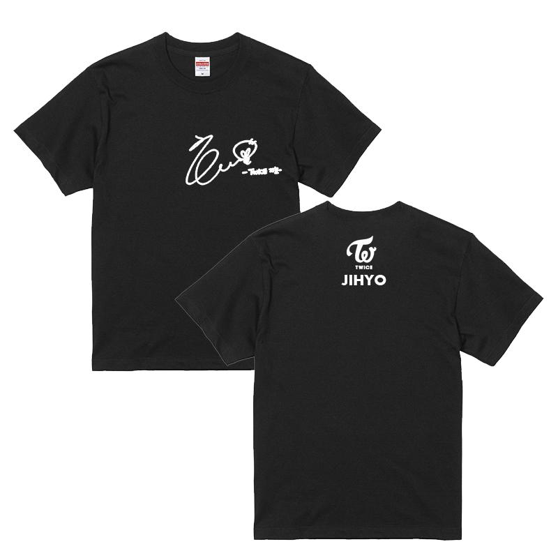 ジヒョ トゥワイス TWICE サイン入り ロゴ入り ブラック 黒Tシャツ T