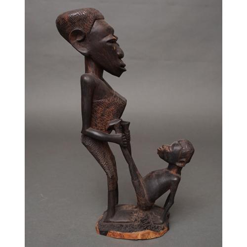 アフリカ タンザニア 黒檀彫刻 母子像 34cm 木彫り 立像 一刀彫