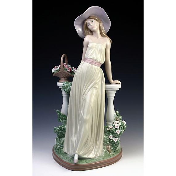 LLADRO（リヤドロ） リヤドロ（Lladro リアドロ 陶器人形 置物） 乙女