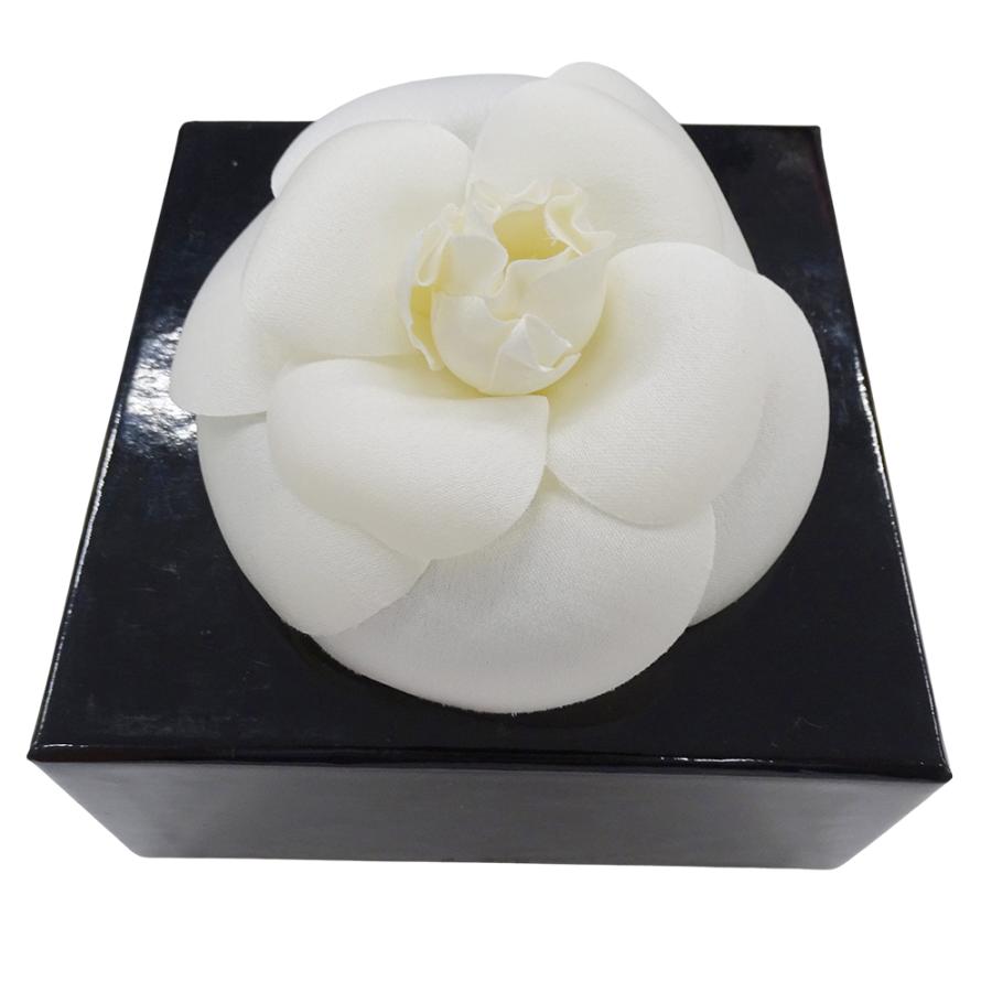 CHANEL（シャネル） ブローチ カメリア レディース ブランド