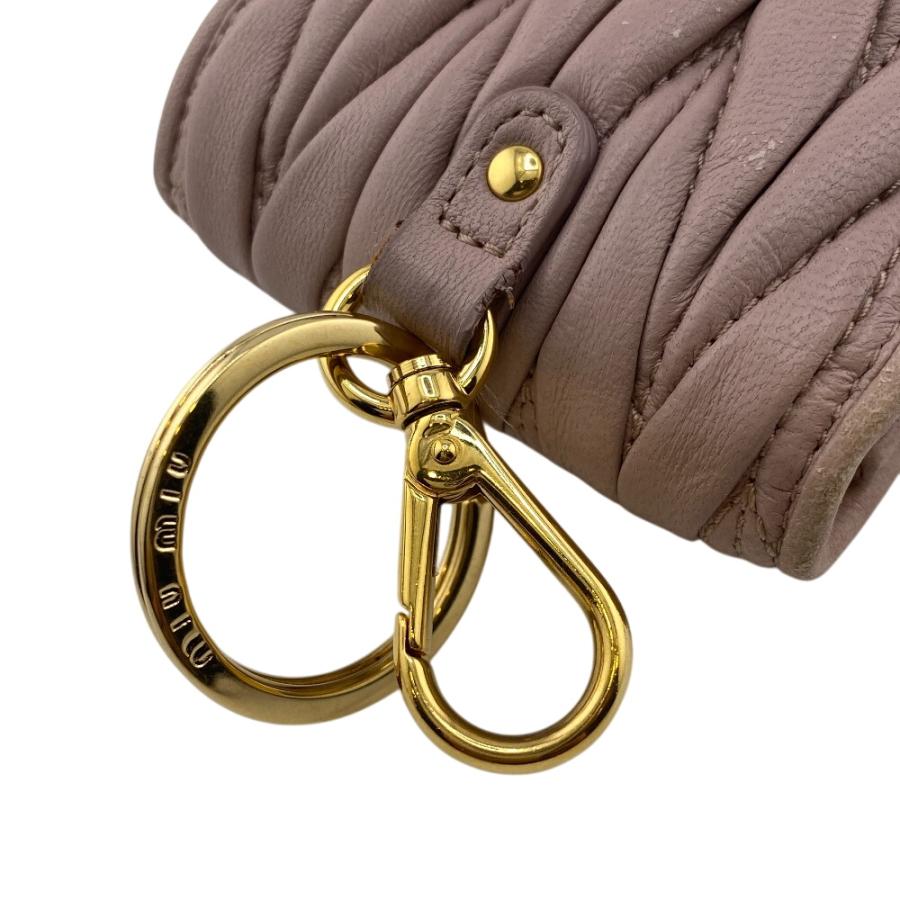 miu miu（ミュウミュウ） マテラッセ AirPods Pro ケース 携帯・スマホ