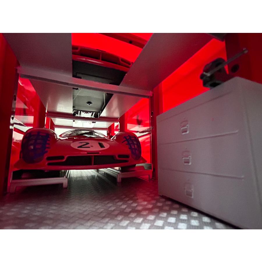 CMR 1/18 Fiat OM 150 Rolfo Ferrari race transporter 1967