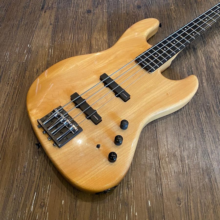 Blade Levinson B4 Electric Bass エレキベース アクティブ ブレード