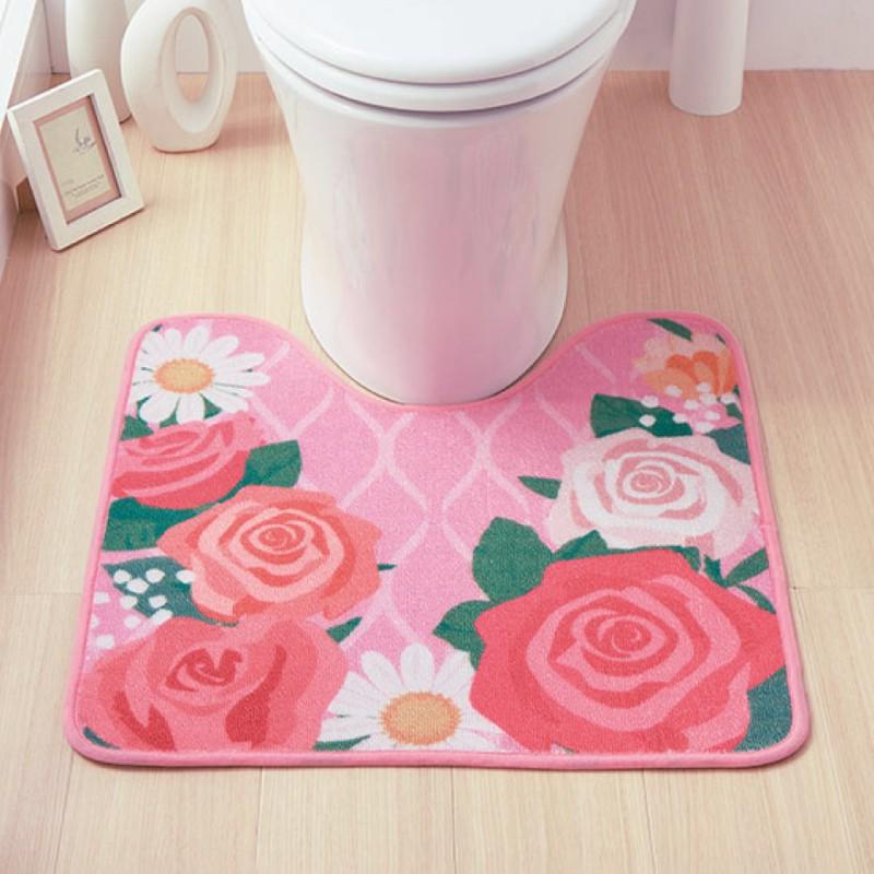 ピンクハウス 赤い実とクマ トイレマット フタカバー セット 新品未