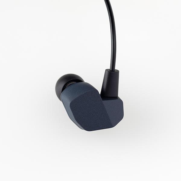 final（ファイナル） final A4000 有線イヤホン カナル型 耳掛け型