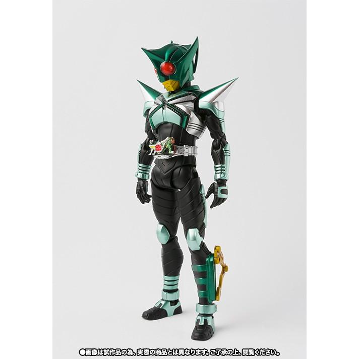 バンダイ S.H.Figuarts/真骨彫製法 仮面ライダーカブト クリアランス