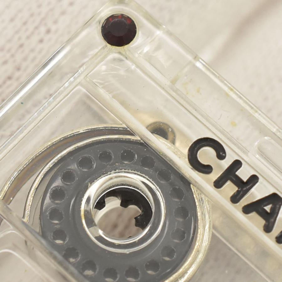 CHANEL（シャネル） ブローチ カセットテープモチーフ アクセサリー