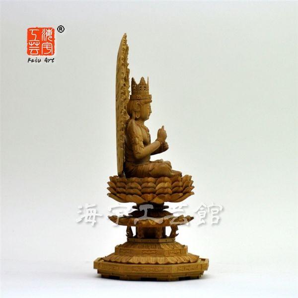 木彫り仏像 【大日如来】 飛天光背八角台 白檀 坐2.5寸 「真言宗御本尊