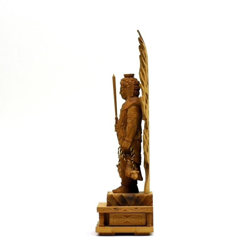 白檀彫刻提刀関羽様立像(整理番号:Q45) 【公式通販】