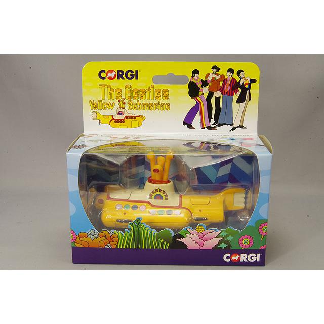 ザ ビートルズ イエローサブマリンオリジナルプラモデル Amazon.co.jp