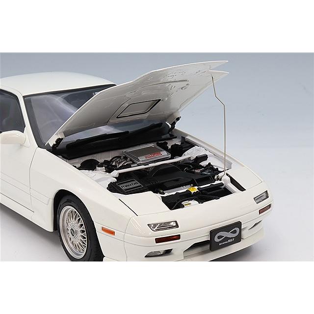 WHELART 1/18 マツダ サバンナ RX-7 (FC) アンフィニ ホワイト 右