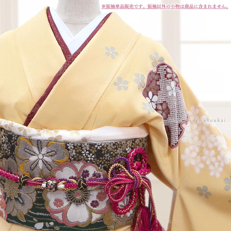 送料無料】【中古】振袖 正絹（展示品 ランクS クリーム色 ちりめん