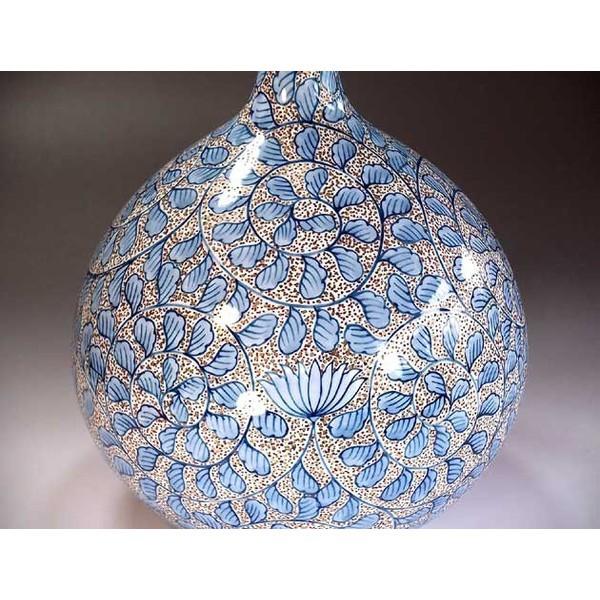 有田焼 染付金彩唐草文様鶴首花瓶｜陶芸作家 藤井錦彩 作 : 有田焼