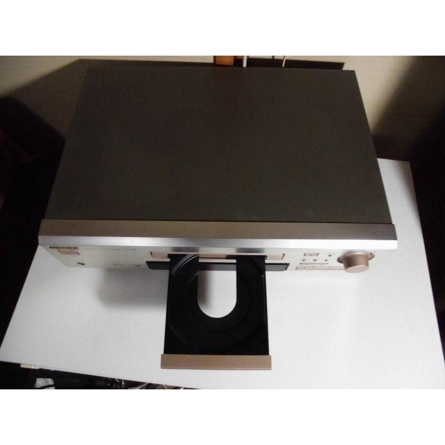 SANSUI CD-α307 〓 意外にカッコいい！サンスイのフルサイズCD