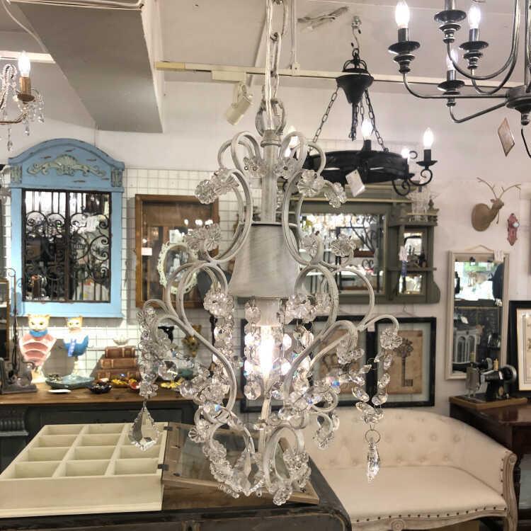 シャンデリア 可愛い アンティーク フレンチ コンパクト ホワイト 姫系