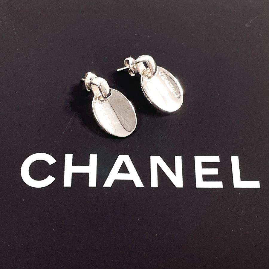 CHANEL（シャネル） ピアス オーバル ロゴプレート シルバー925