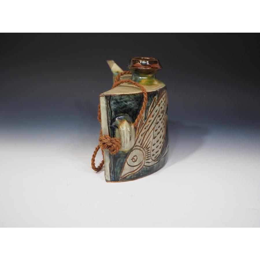 本物保証】金城次郎 魚紋抱瓶 共箱 栞 人間国宝 壺屋焼 壷屋焼 双魚紋