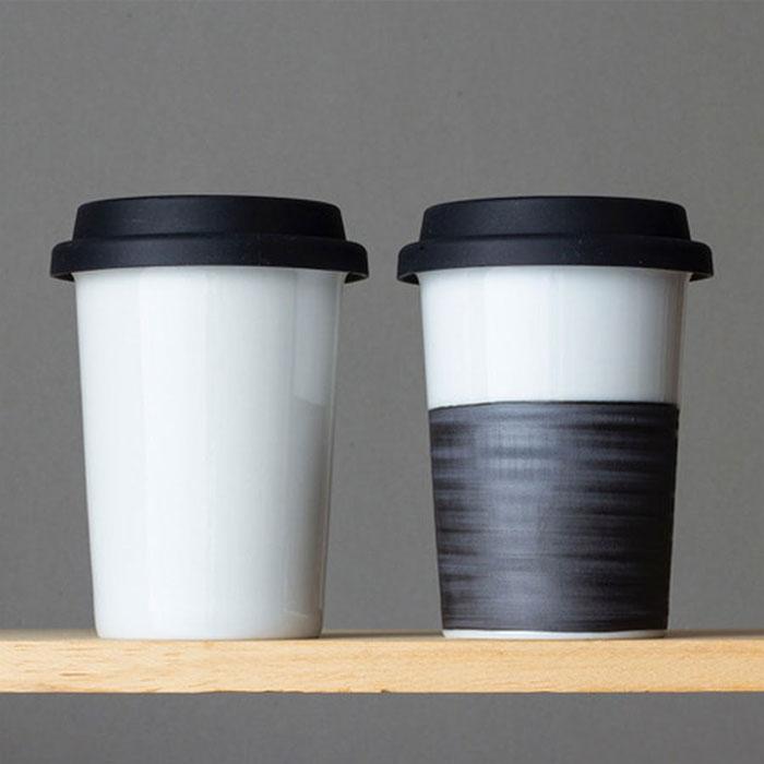 唐津焼 白と黒の陶器カップ2個セット 唐津焼 白と黒の陶器カップ2個