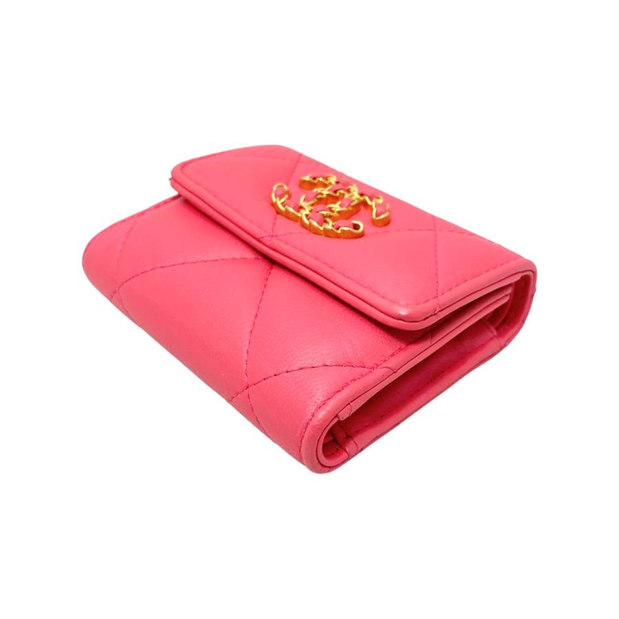 CHANEL（シャネル） シャネル19 3つ折り財布 スモールフラップ