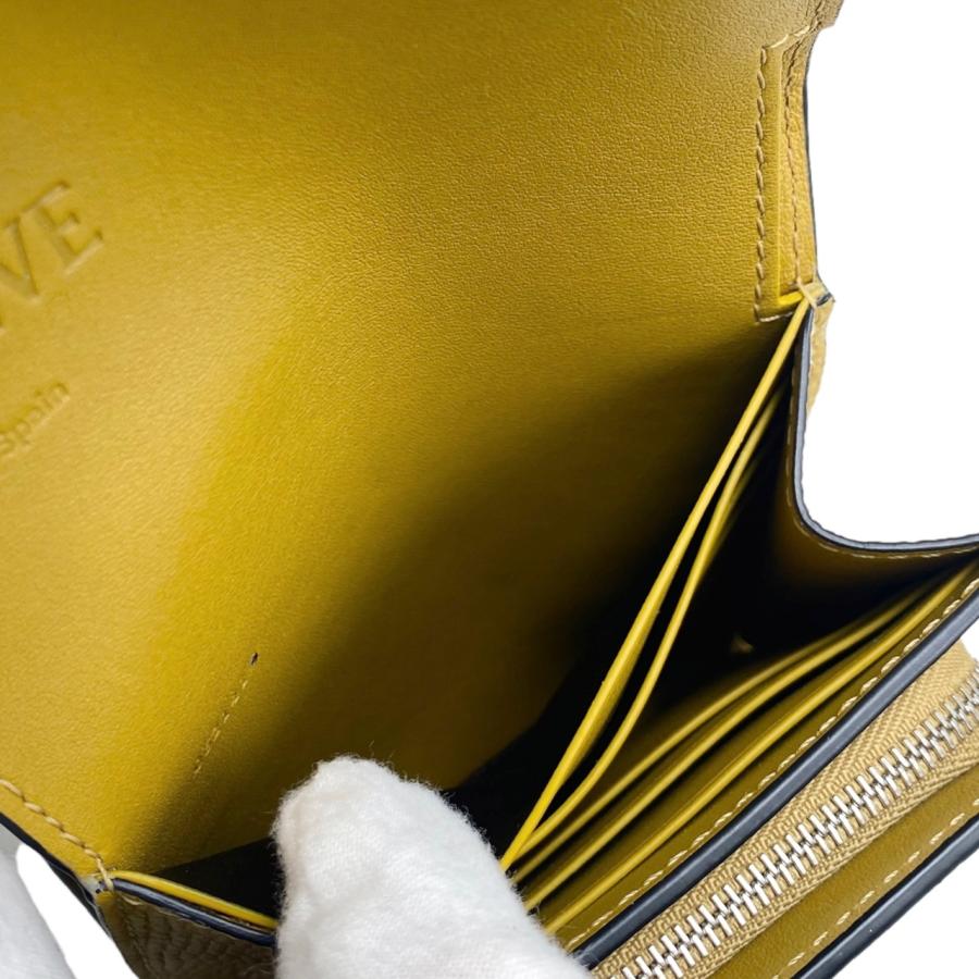 LOEWE（ロエベ） 2つ折り財布 アナグラム コンパクト フラップ