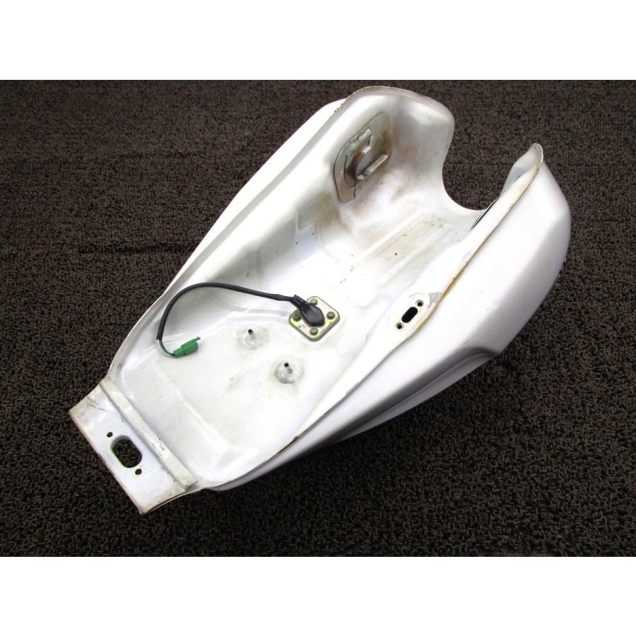 XJR1300 ガソリンタンク □R808！RP01J ヤマハ 【 P501E 】 キャブ車