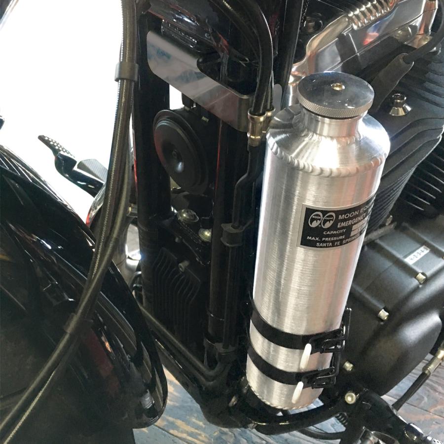 MOONEYES ムーンアイズ オリジナル エマージェンシー タンク