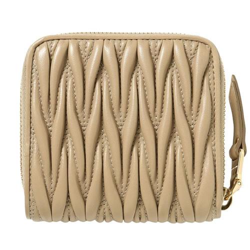 miu miu（ミュウミュウ） 財布 二つ折り財布 マテラッセ 小銭入れあり