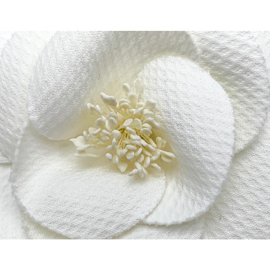 CHANEL シャネル 白 ホワイト 花モチーフ フラワー カメリア