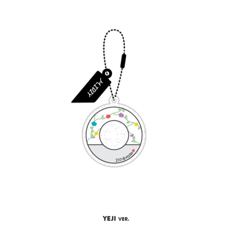 ITZY 公式グッズ【ACRYLIC KEY RING】LIGHT RING POP UP アクリル