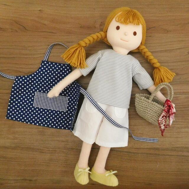 手作り 布製 人形 女の子 布人形 ボーダーTシャツ エプロン マルシェ