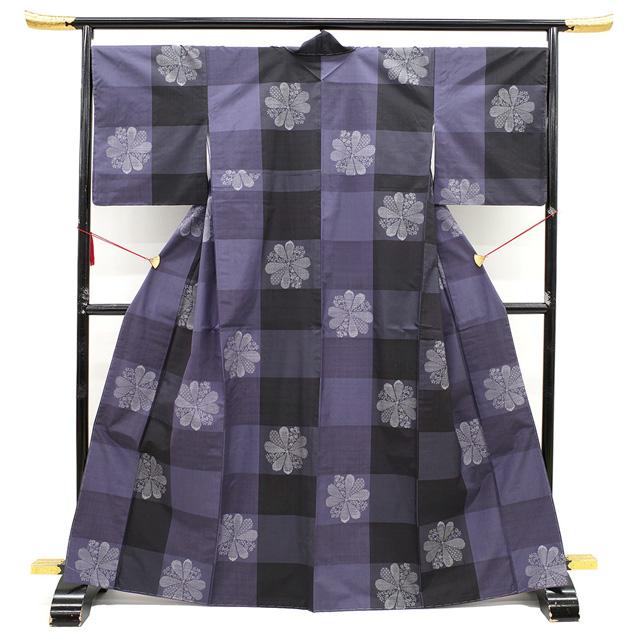 本場奄美大島紬 袷 着物 泥染 さんご染 正絹 紫 黒 市松 菊 新古品