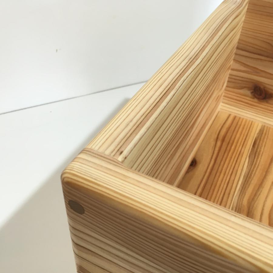 すべての角が丸い】 国産杉の無垢材 子供椅子と机のセット 天然オイル