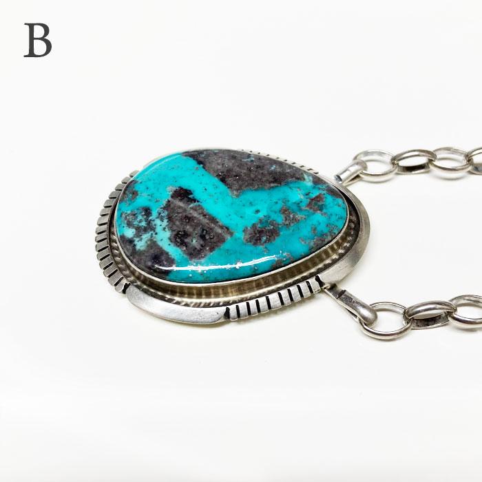 インディアンジュエリー ナバホ キングマンターコイズ ペンダント