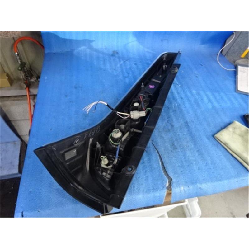 日産 純正 セレナ 《 HC26 》 右テールランプ 26550-1VM0B P71100