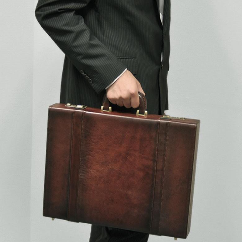 LUGARD（ラガード） ビジネスバッグ メンズ 革 B4 日本製 鍵付き 高級