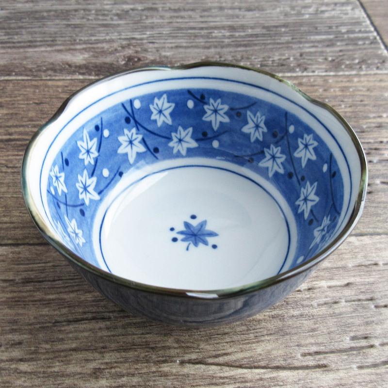 み*し様 乳白 青縁 スミ入れ鉢 み*し様 乳白 青