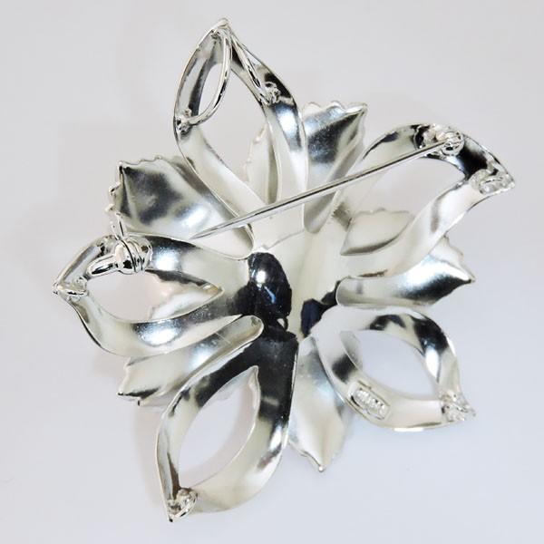 本真珠（7mm×8個） シルバー 花型ブローチ ブローチ 花 アコヤ本真珠