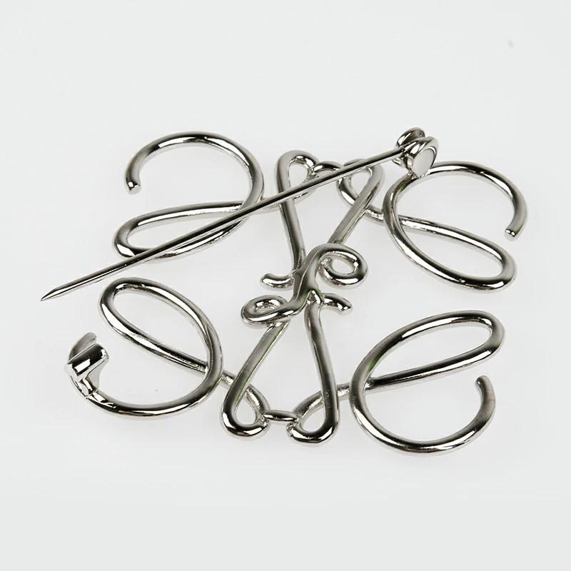 LOEWE（ロエベ） ANAGRAM PALADIO アナグラム シルバーブローチ 111.25