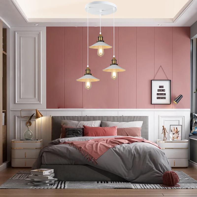 GW値下げ中！ DAIKO ピンク 多面体デザイン ペンダントライト 3灯