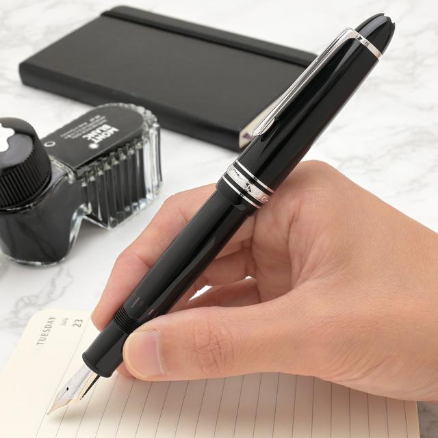 MONTBLANC（モンブラン） 万年筆 名入れ マイスターシュテュック