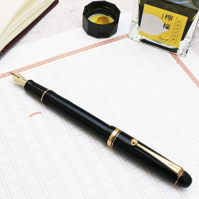 PILOT（パイロット） 万年筆 名入れ カスタム74 ブラック FKKN-12SR-B