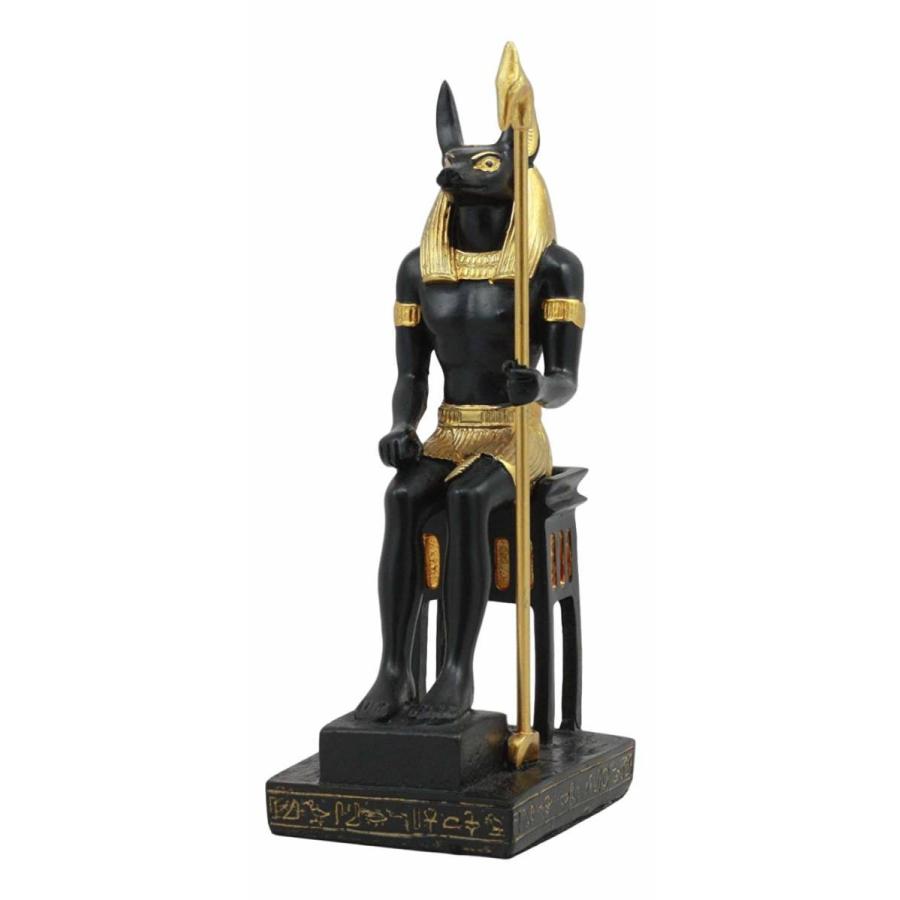 王座の上に座る古代エジプト アヌビス神 古代の歴史彫刻 彫像/ カイロ