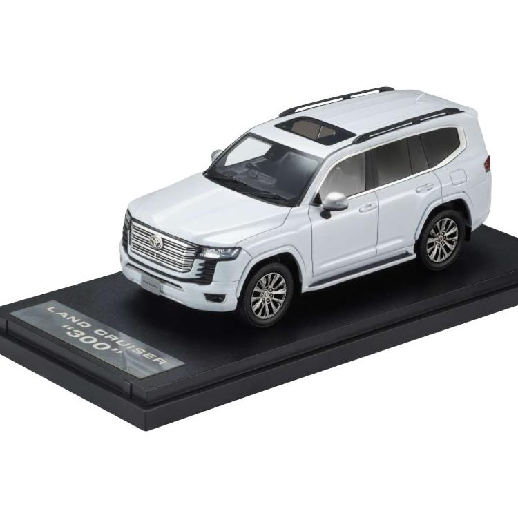 トヨタ ランドクルーザー300 カラーサンプル 090 プレシャスホワイト