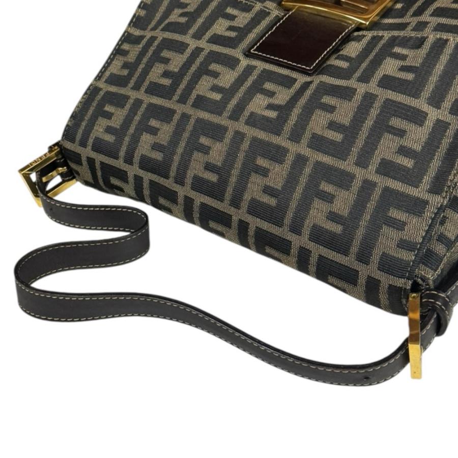 FENDI（フェンディ） マンマバケット ズッカ ショルダーバッグ