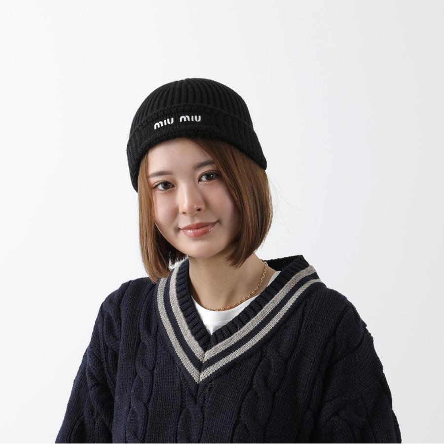 MIU MIU グレー ニット帽 Mサイズ翁安芸 MIU MIU グレー ニット帽 M
