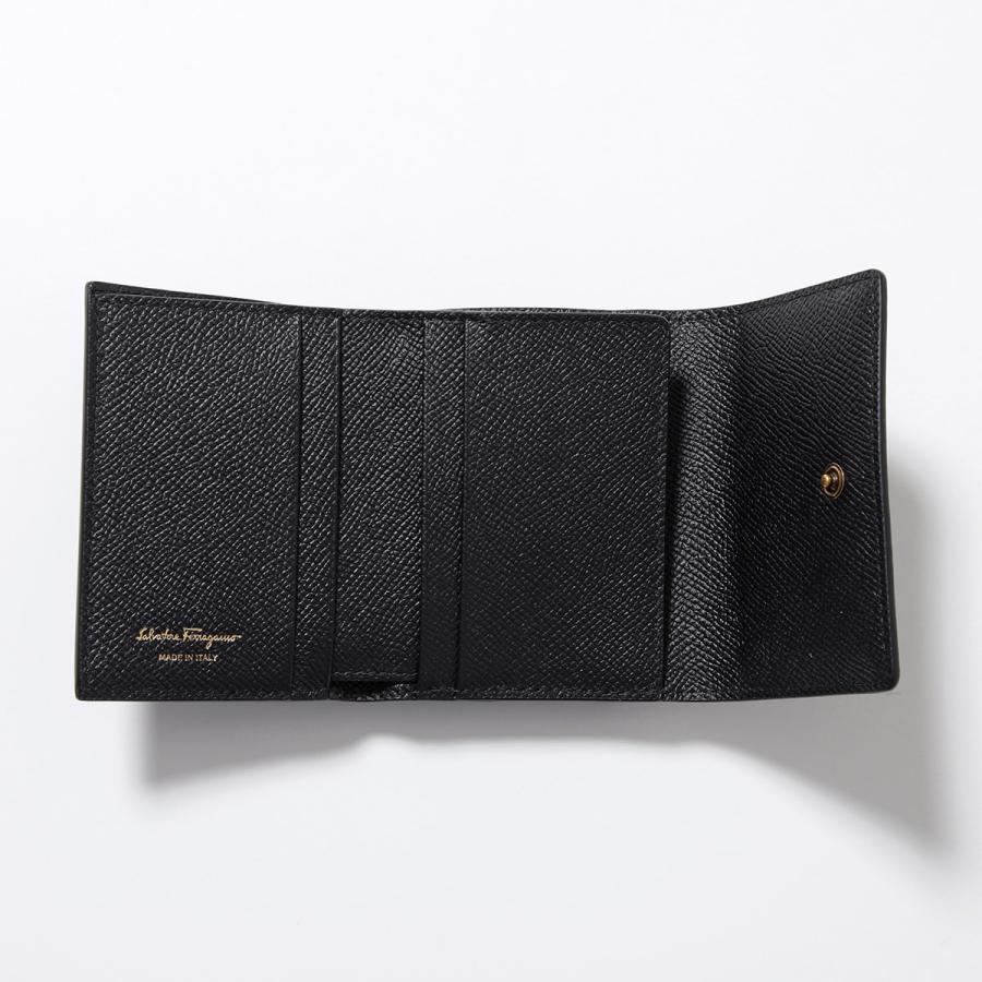 FERRAGAMO（フェラガモ） 三つ折り財布 THE GANCINI ガンチーニ 22