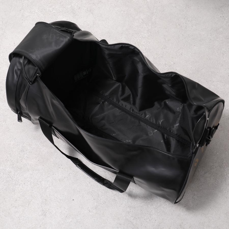 FRED PERRY（フレッドペリー） ボストンバッグ TONAL LARGE BARREL BAG